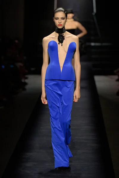 Look 30
